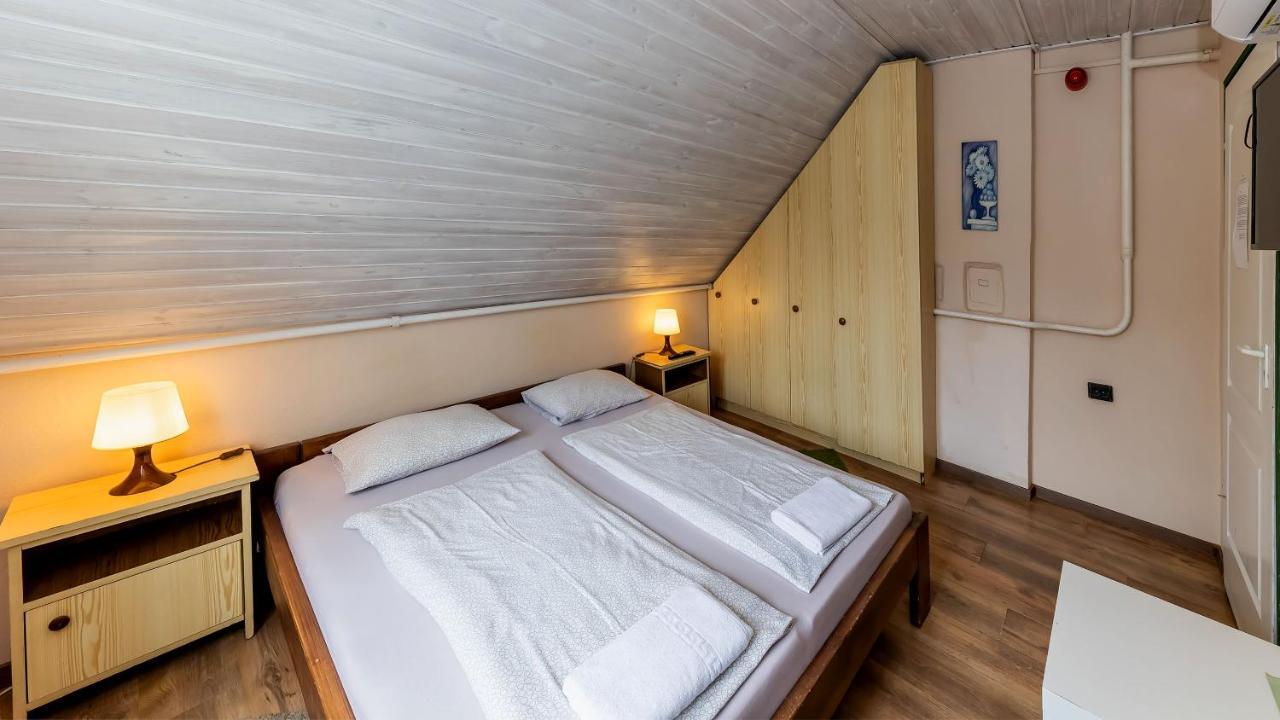 에게르 Csillagtura Panzio B&B 외부 사진