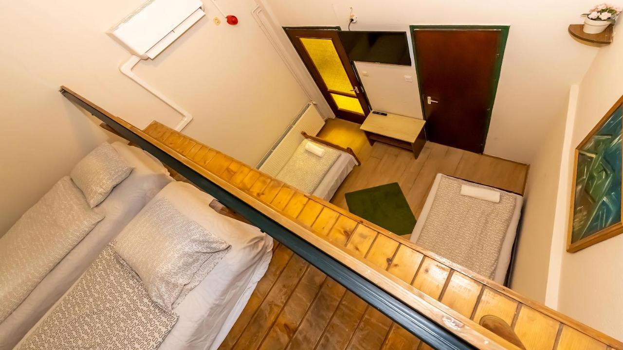 에게르 Csillagtura Panzio B&B 외부 사진