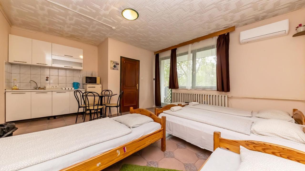 에게르 Csillagtura Panzio B&B 외부 사진