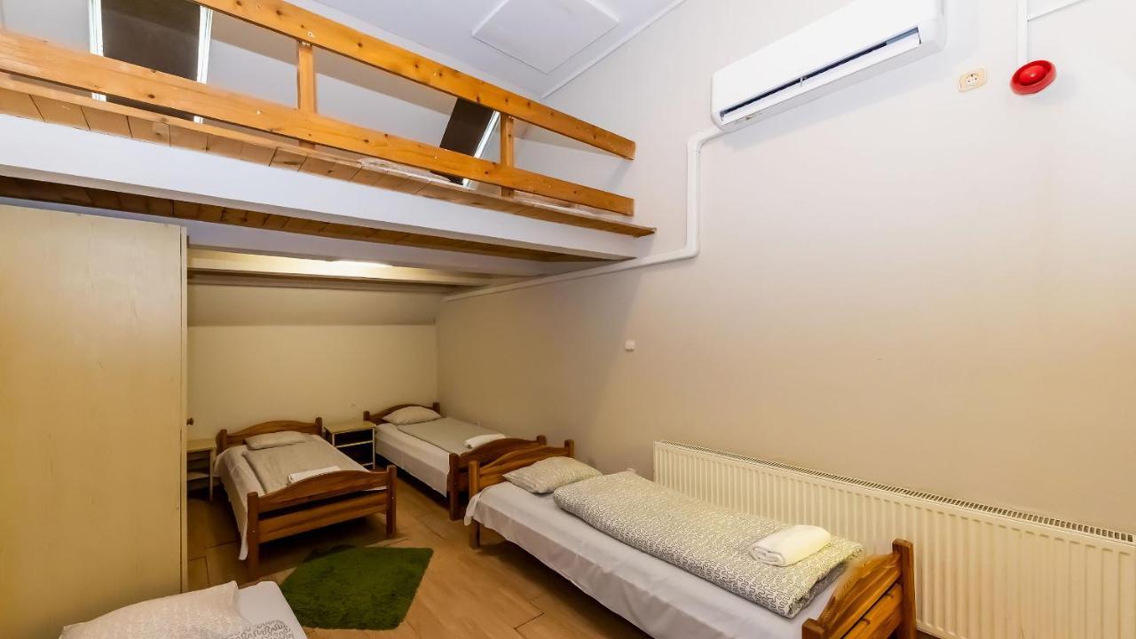 에게르 Csillagtura Panzio B&B 외부 사진