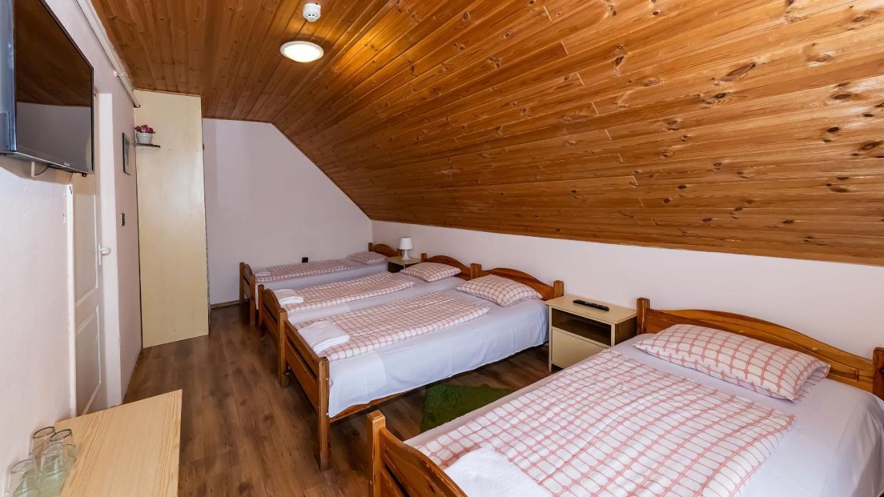 에게르 Csillagtura Panzio B&B 외부 사진
