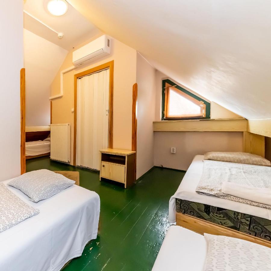 에게르 Csillagtura Panzio B&B 외부 사진