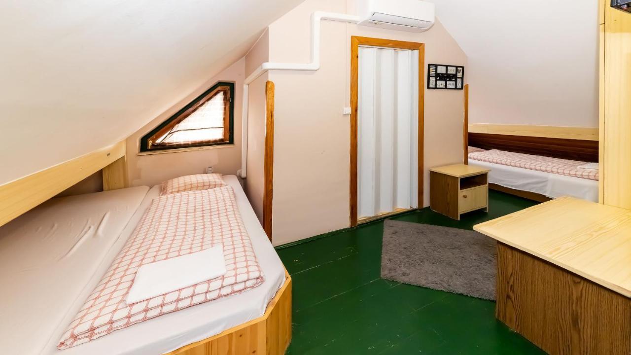 에게르 Csillagtura Panzio B&B 외부 사진