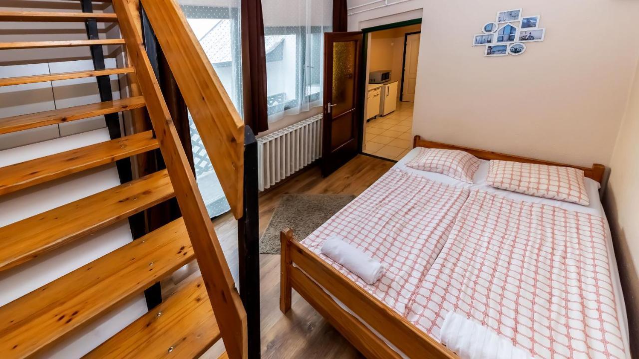 에게르 Csillagtura Panzio B&B 외부 사진