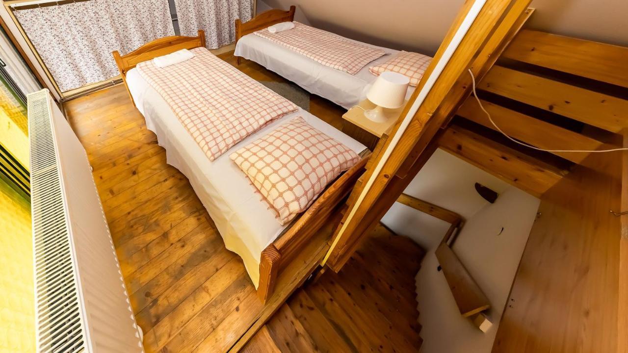 에게르 Csillagtura Panzio B&B 외부 사진