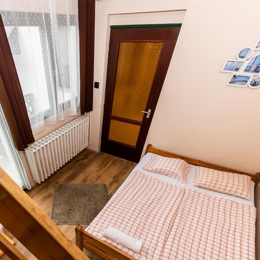 에게르 Csillagtura Panzio B&B 외부 사진