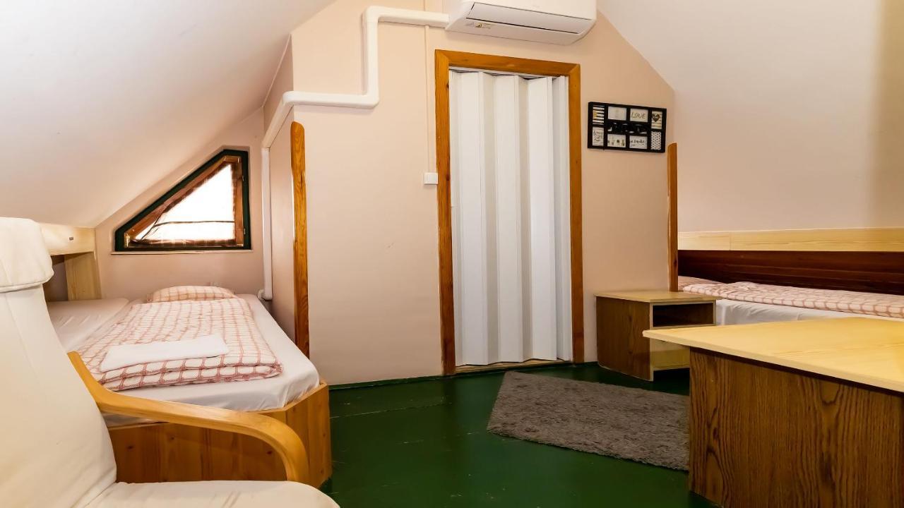 에게르 Csillagtura Panzio B&B 외부 사진