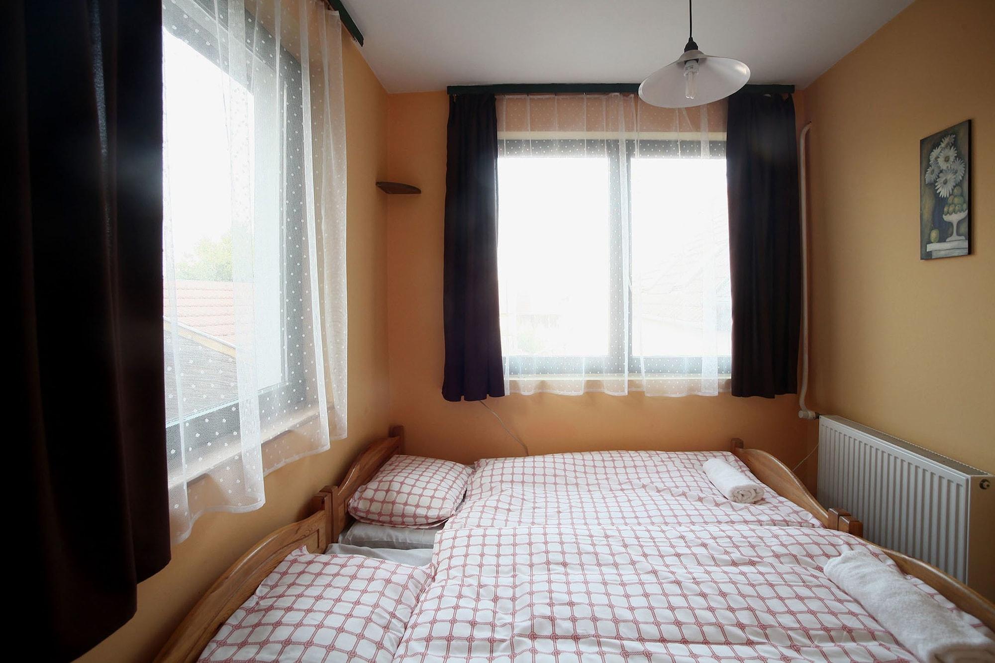 에게르 Csillagtura Panzio B&B 외부 사진