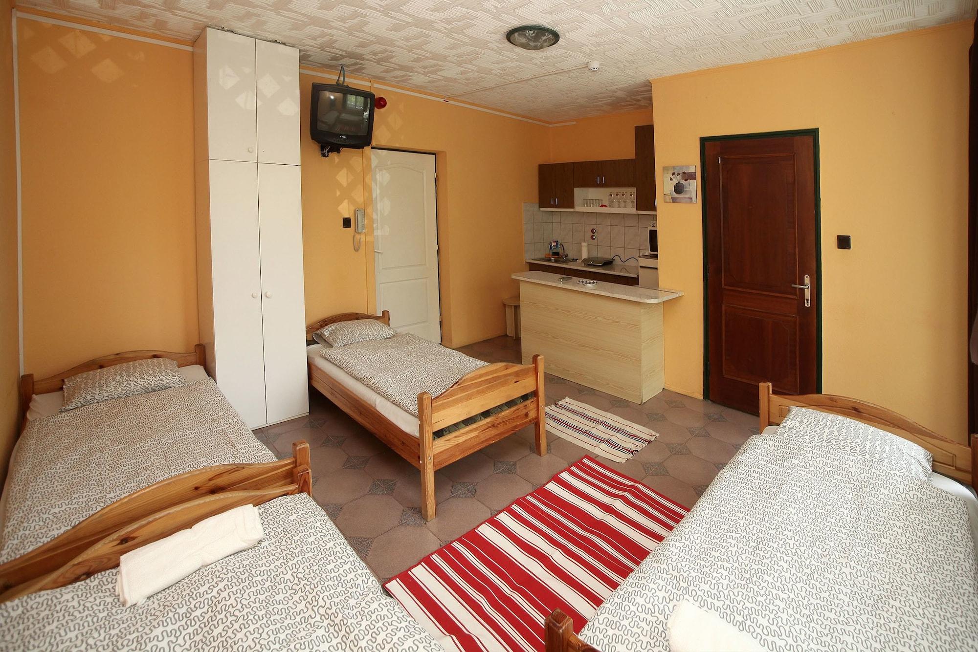 에게르 Csillagtura Panzio B&B 외부 사진