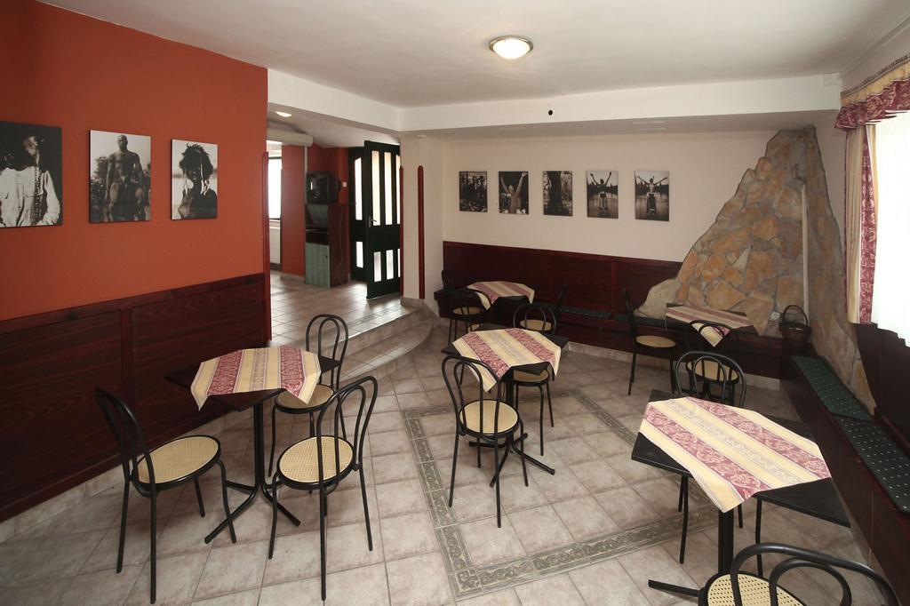 에게르 Csillagtura Panzio B&B 외부 사진