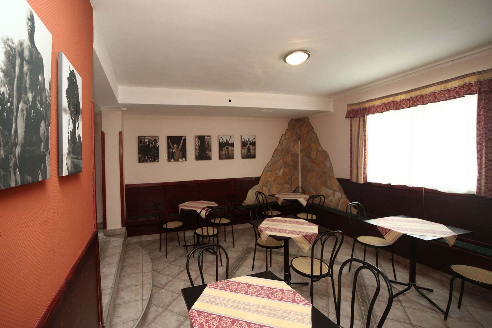 에게르 Csillagtura Panzio B&B 외부 사진